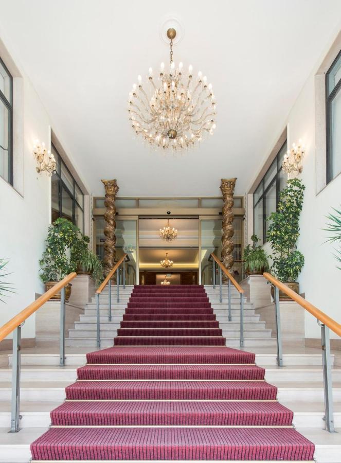 Grand Hotel Adriatico Montesilvano Marina Exterior foto